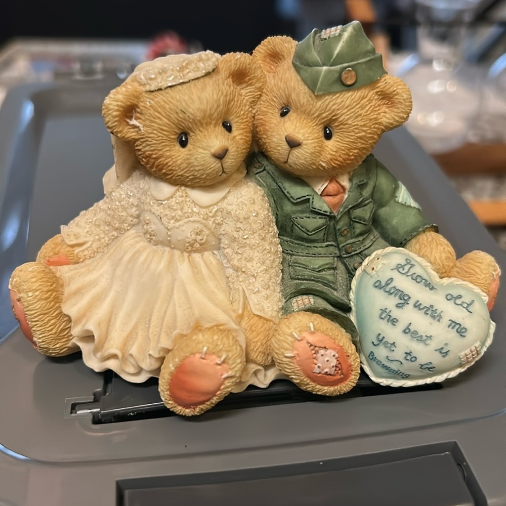 Cherished teddies